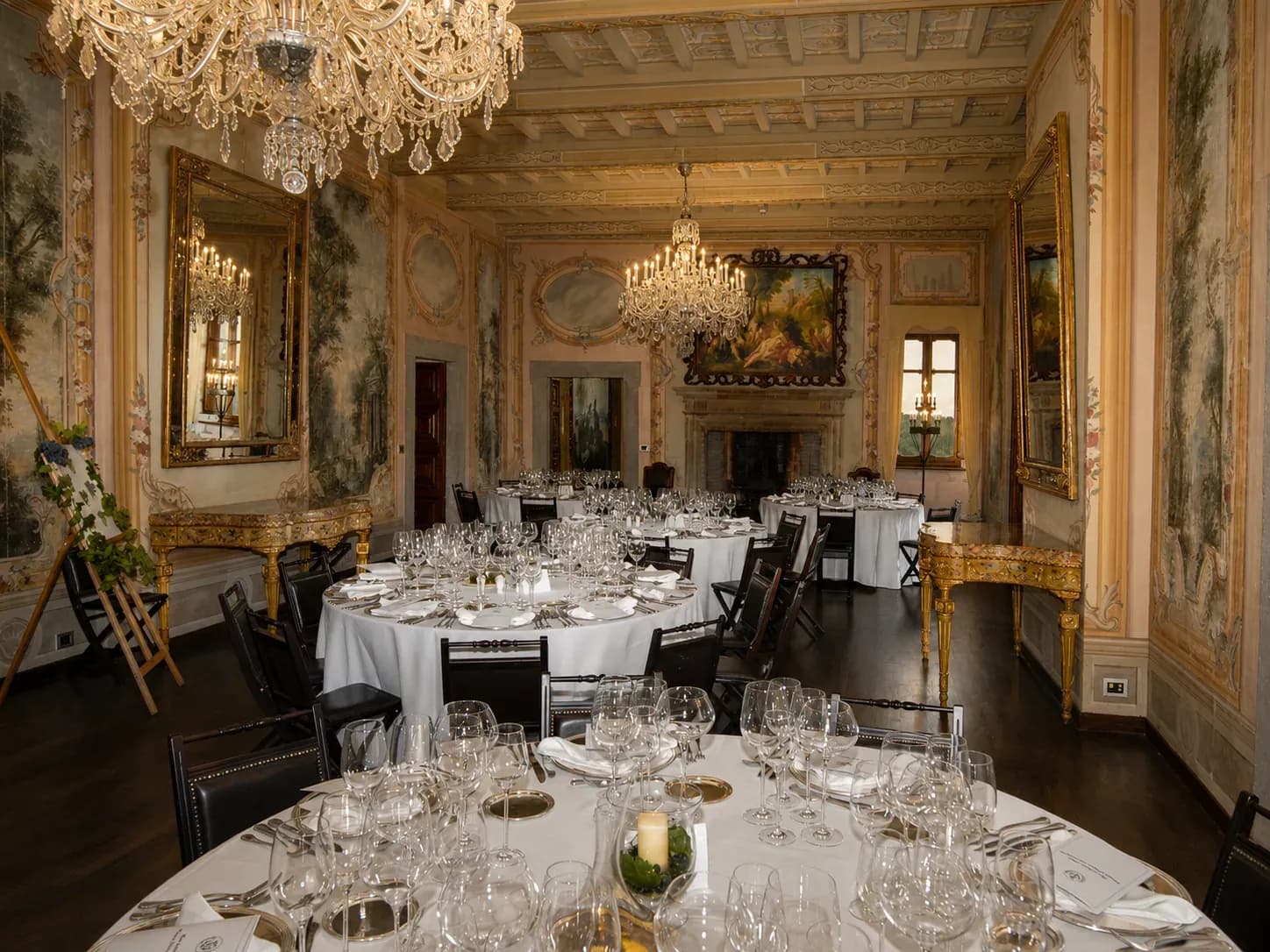 Salone affrescato